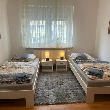 Gaestewohnung 2 Ogr In Der Naehe Zur Veltinsarena - Gaestewilli 2 * غيلسنكيرشن